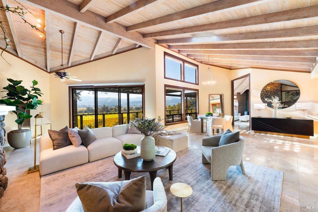 522 Meadowood Ln, St. Helena, CA 94574