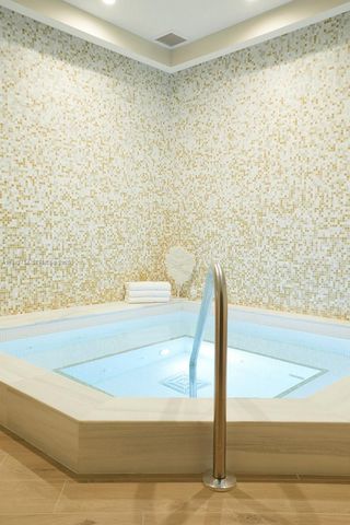 791 Crandon Blvd 603, Key Biscayne, FL 33149