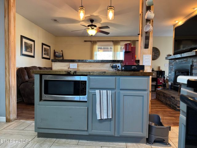 357 Doc Norton Rd, Walland, TN 37886