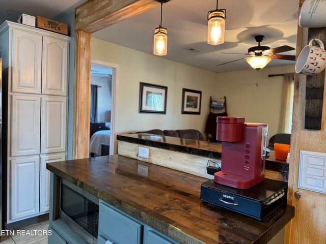357 Doc Norton Rd, Walland, TN 37886