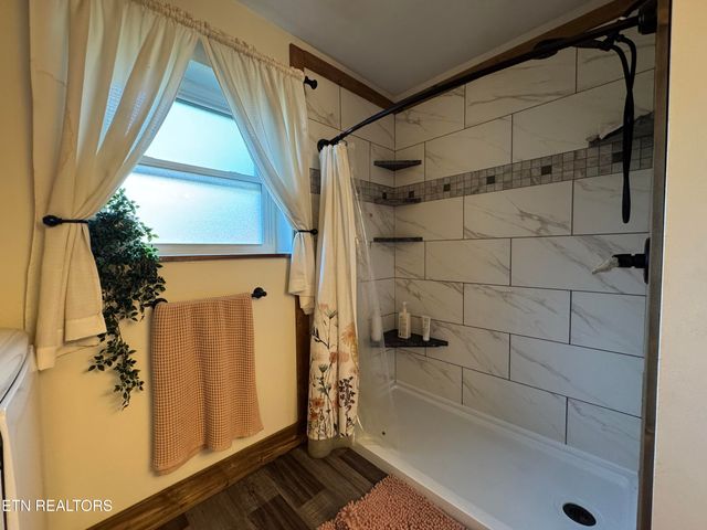 357 Doc Norton Rd, Walland, TN 37886