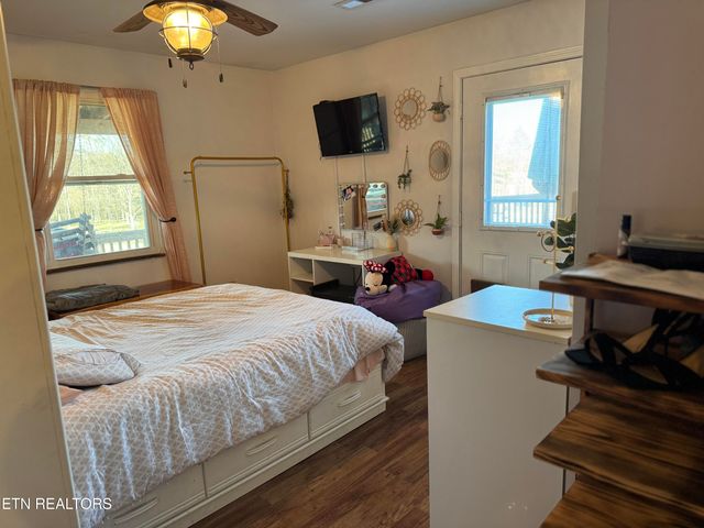 357 Doc Norton Rd, Walland, TN 37886