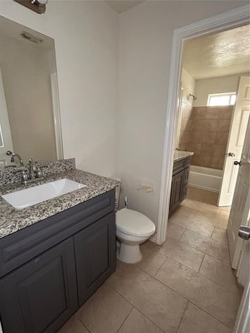 6839 Larkstone Street A, Houston, TX 77028