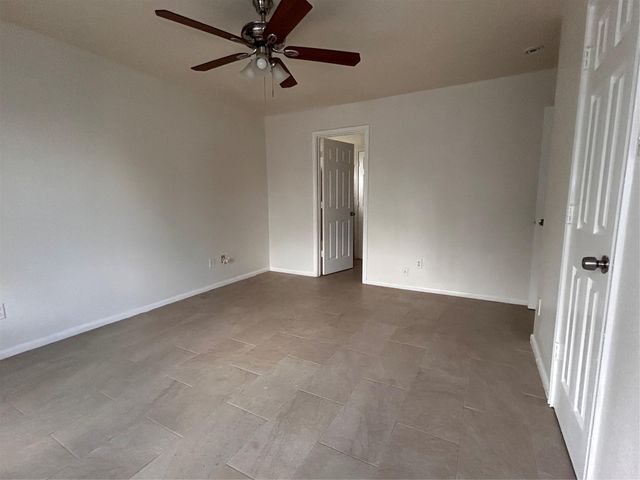 6839 Larkstone Street A, Houston, TX 77028