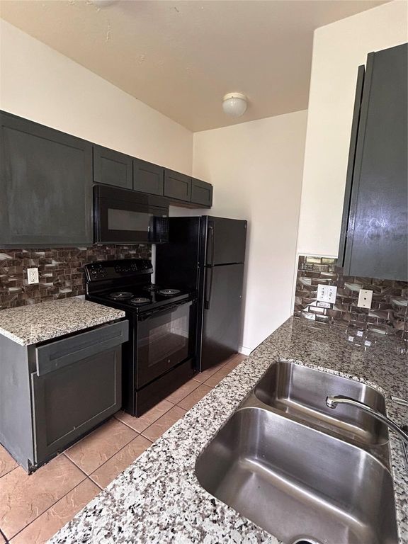 6839 Larkstone Street A, Houston, TX 77028