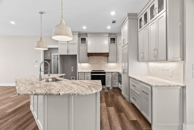 122 Republican Loop, Greenbrier, AR 72058