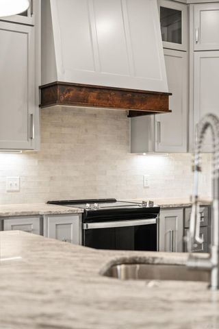 122 Republican Loop, Greenbrier, AR 72058