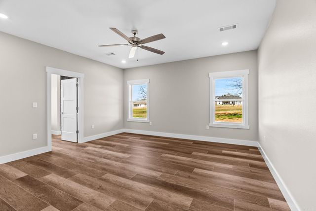 122 Republican Loop, Greenbrier, AR 72058