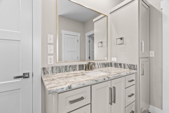 122 Republican Loop, Greenbrier, AR 72058