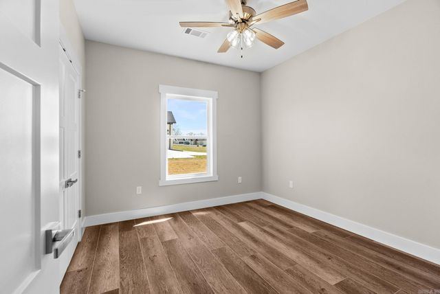 122 Republican Loop, Greenbrier, AR 72058