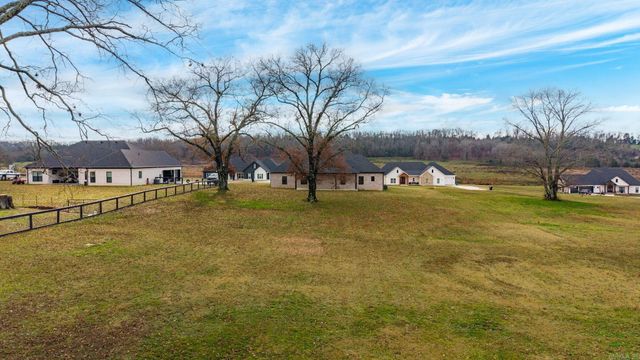 122 Republican Loop, Greenbrier, AR 72058
