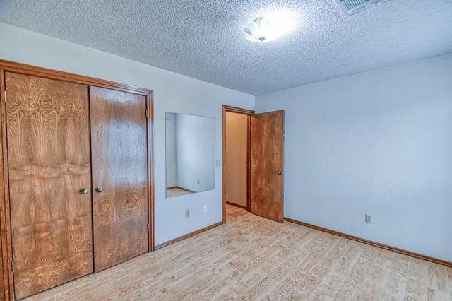 10400 Kingsgate Drive, Oklahoma City, OK 73159