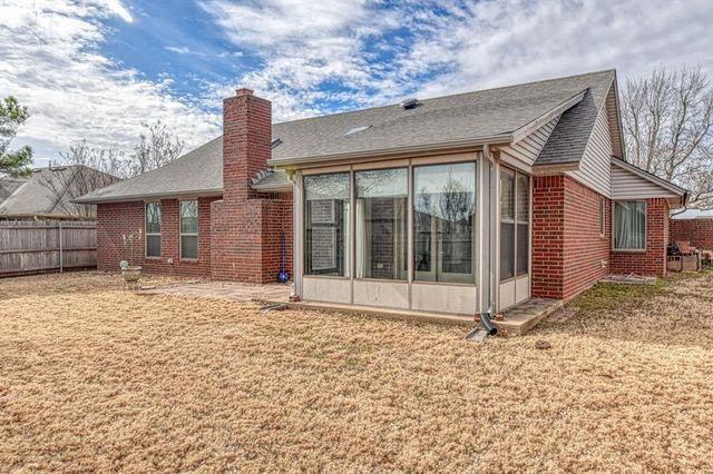 10400 Kingsgate Drive, Oklahoma City, OK 73159