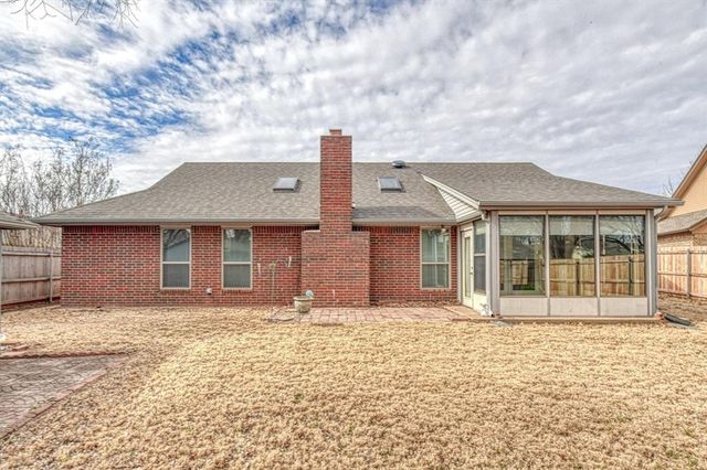 10400 Kingsgate Drive, Oklahoma City, OK 73159