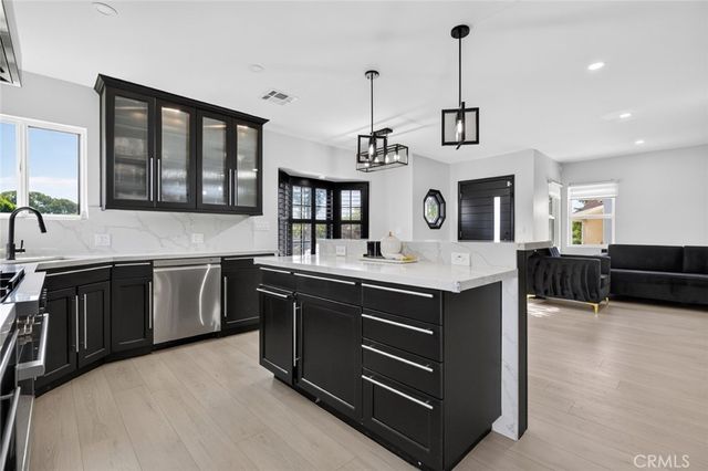 1519 N Rose, Burbank, CA 91505