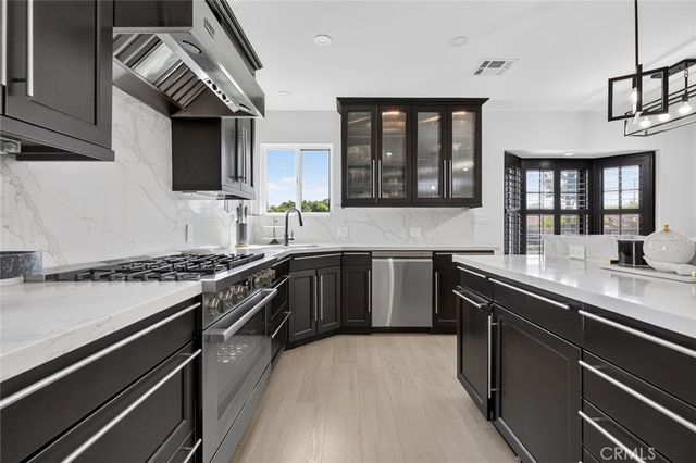 1519 N Rose, Burbank, CA 91505
