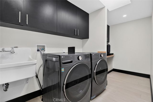 1519 N Rose, Burbank, CA 91505