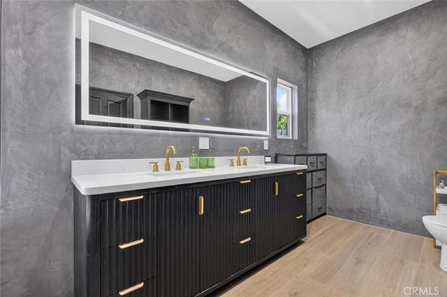 1519 N Rose, Burbank, CA 91505