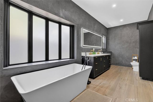1519 N Rose, Burbank, CA 91505