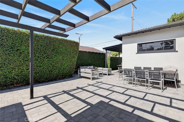 1519 N Rose, Burbank, CA 91505