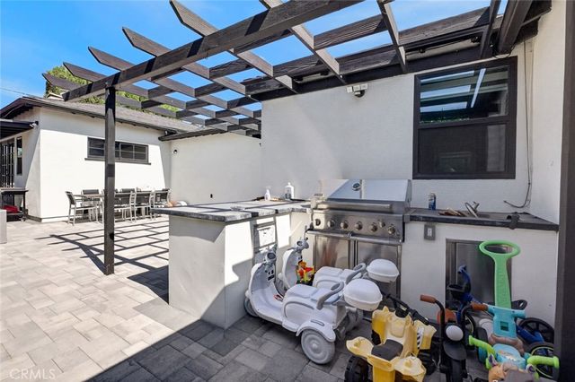 1519 N Rose, Burbank, CA 91505