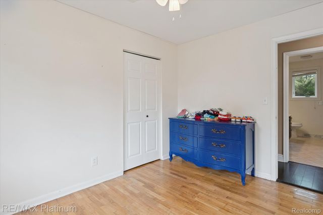 3302 Rolston Road, Fenton, MI 48430