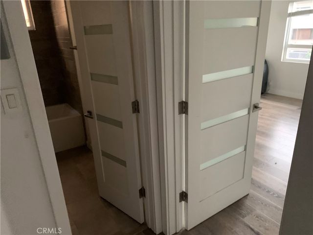 702 S St Andrews, Los Angeles, CA 90005