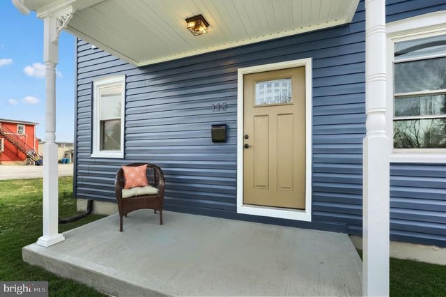 118 W FREDERICK ST, Millersville, PA 17551