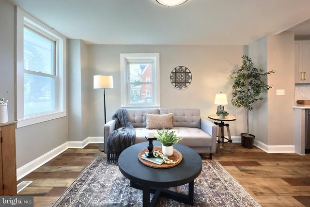 118 W FREDERICK ST, Millersville, PA 17551