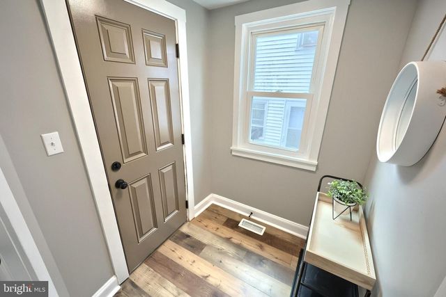 118 W FREDERICK ST, Millersville, PA 17551