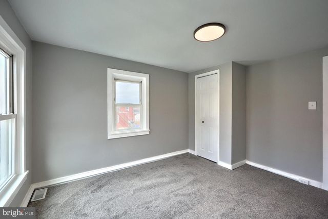 118 W FREDERICK ST, Millersville, PA 17551