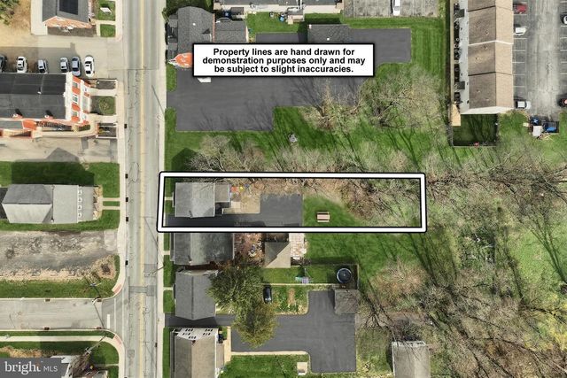 118 W FREDERICK ST, Millersville, PA 17551