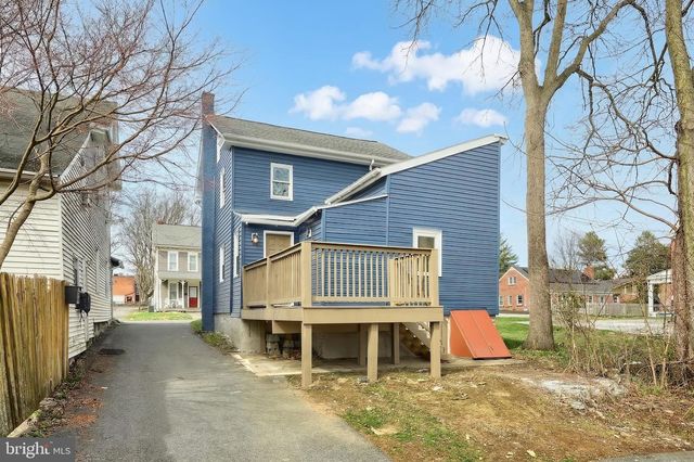 118 W FREDERICK ST, Millersville, PA 17551