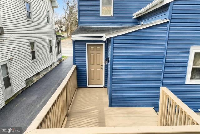 118 W FREDERICK ST, Millersville, PA 17551