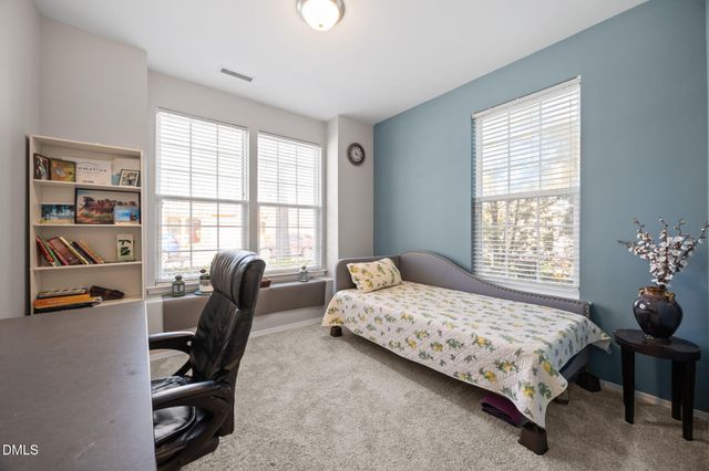 1811 Affirmed Way, Cary, NC 27519