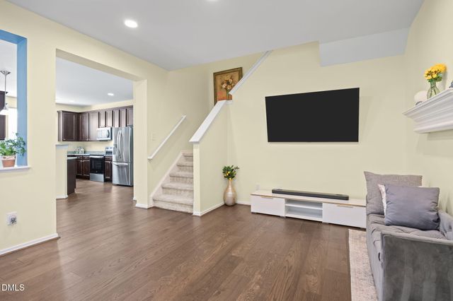 1811 Affirmed Way, Cary, NC 27519