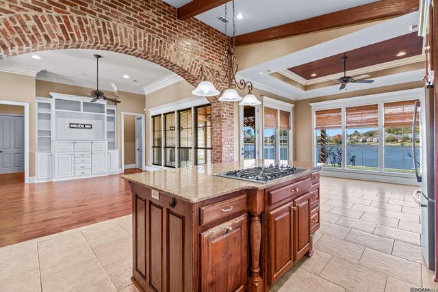 8128 Lavender Dr, Central, LA 70818