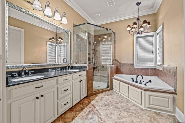 8128 Lavender Dr, Central, LA 70818