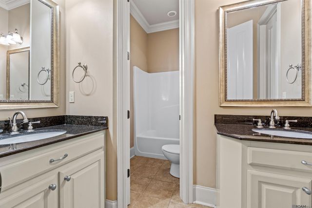 8128 Lavender Dr, Central, LA 70818