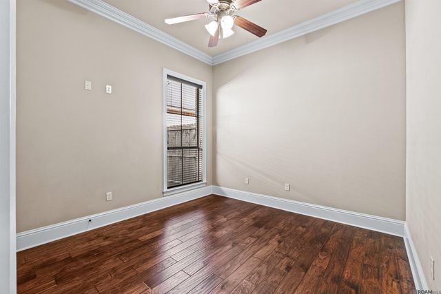 8128 Lavender Dr, Central, LA 70818