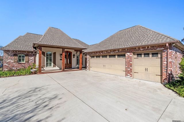 8128 Lavender Dr, Central, LA 70818