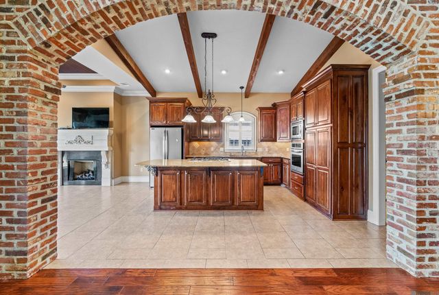 8128 Lavender Dr, Central, LA 70818