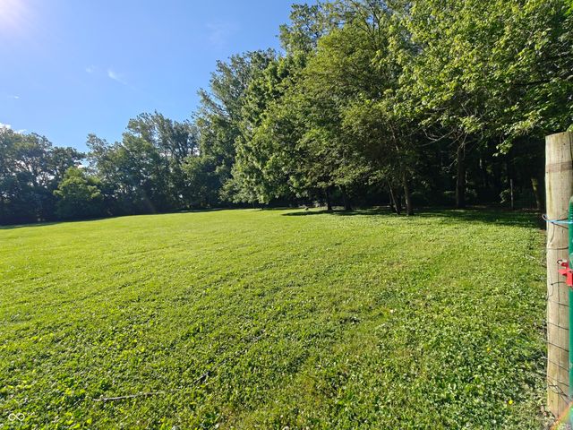 5015 E 400 N, Shelbyville, IN 46176