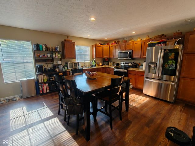 5015 E 400 N, Shelbyville, IN 46176