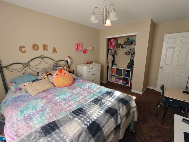 5015 E 400 N, Shelbyville, IN 46176