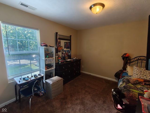 5015 E 400 N, Shelbyville, IN 46176