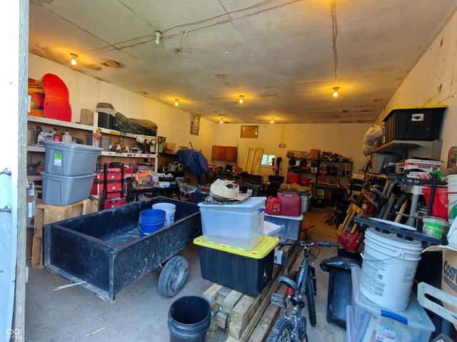 5015 E 400 N, Shelbyville, IN 46176