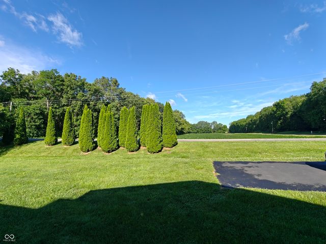 5015 E 400 N, Shelbyville, IN 46176