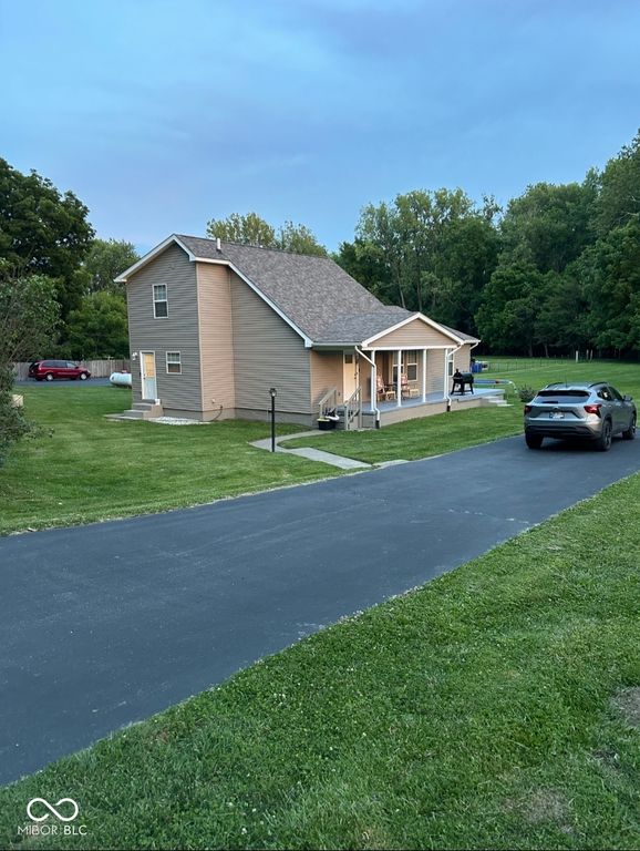 5015 E 400 N, Shelbyville, IN 46176