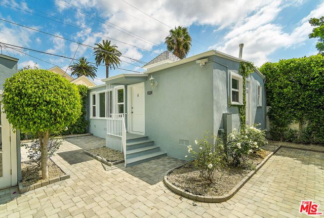 9025 Ashcroft Avenue, West Hollywood, CA 90048